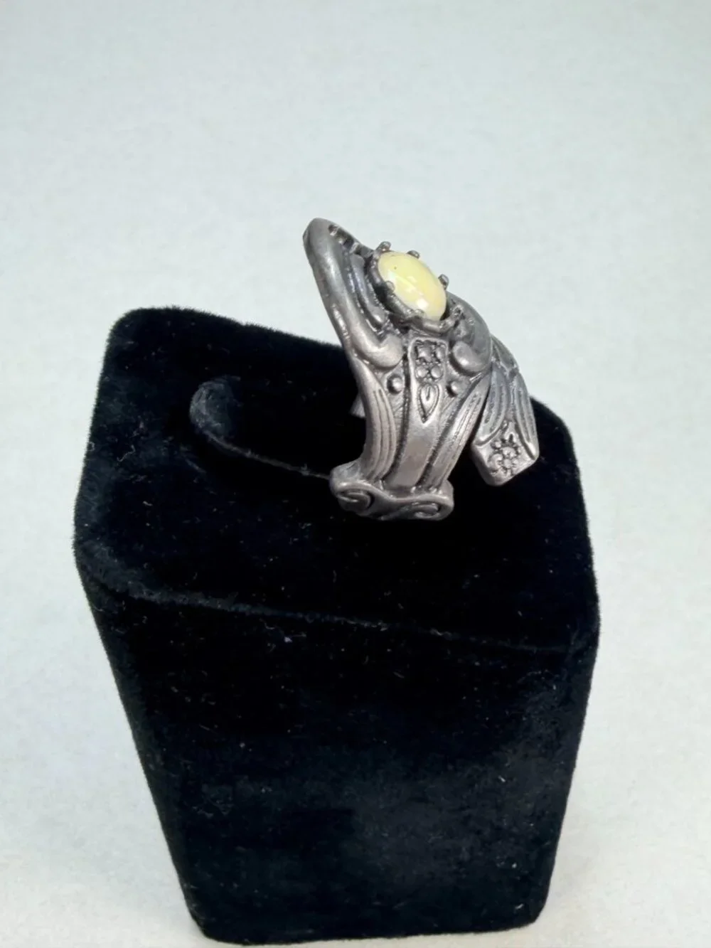 Vintage Opal Style Art Nouveau Statement Ring Silver Tone Cocktail Jewelry